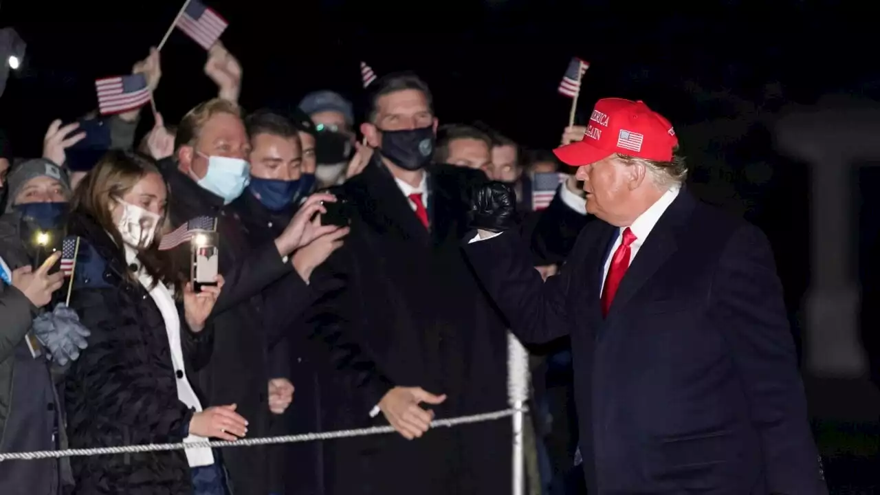 Trump arrives in Ohio with fresh drinking water after chemical explosion