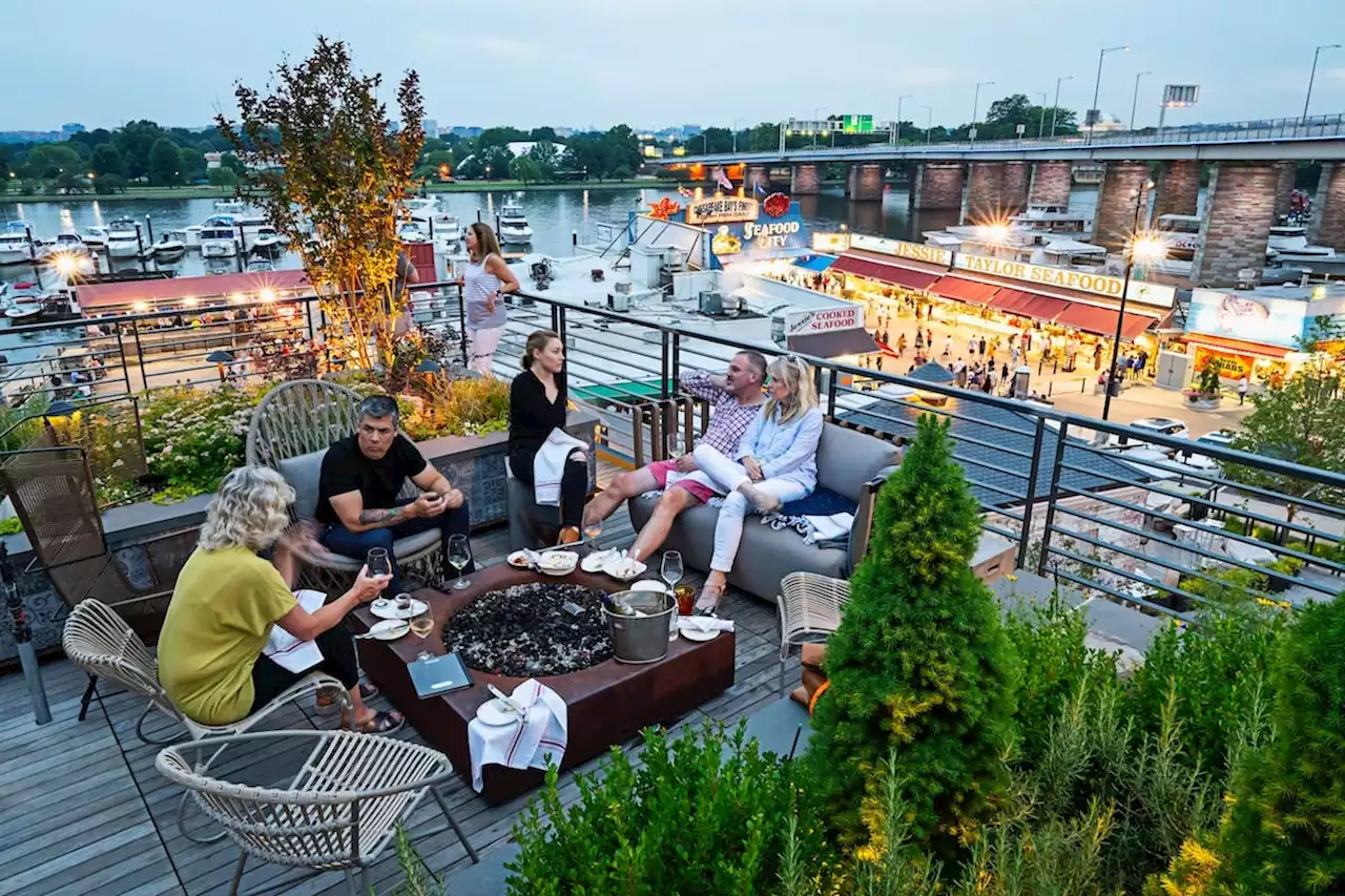 Fake Summer Is Here—Where to Eat and Drink Outside Right Now