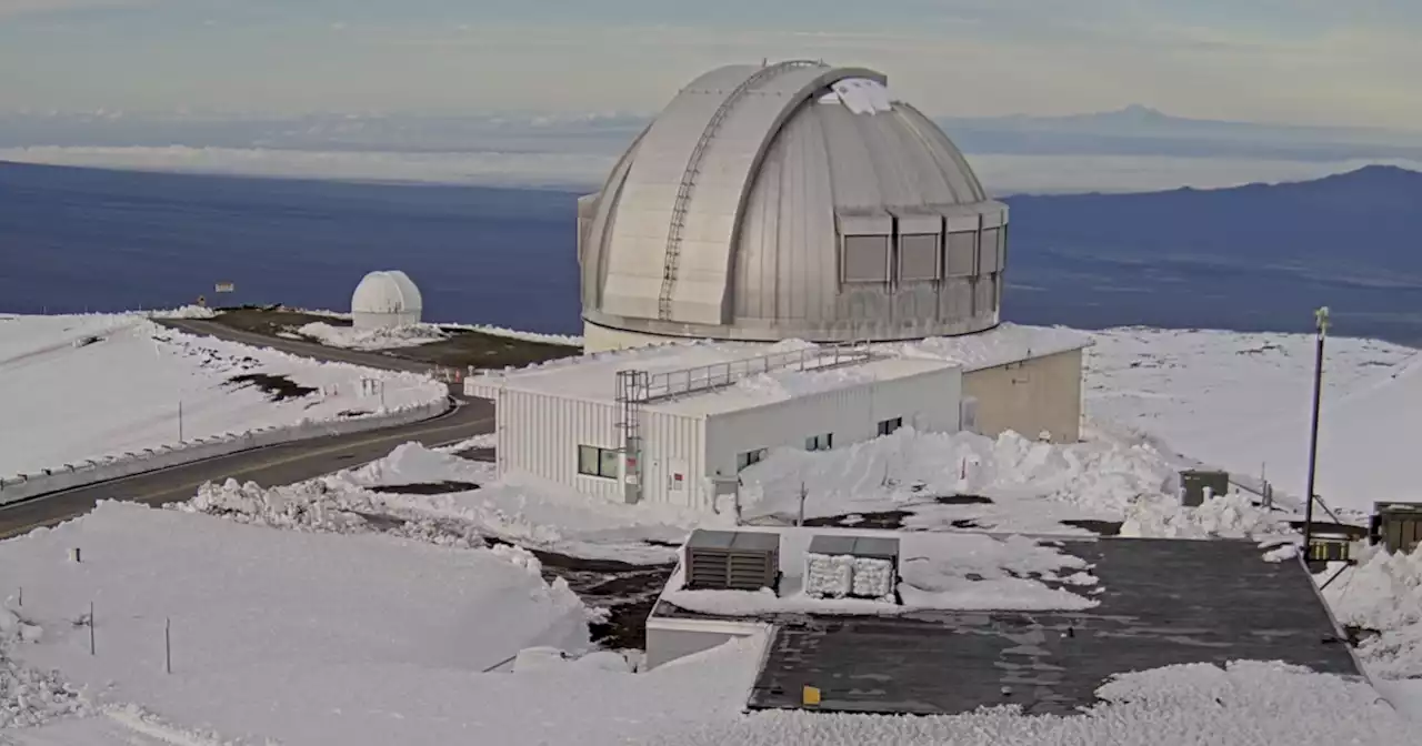 Storm brings snow to Hawaii