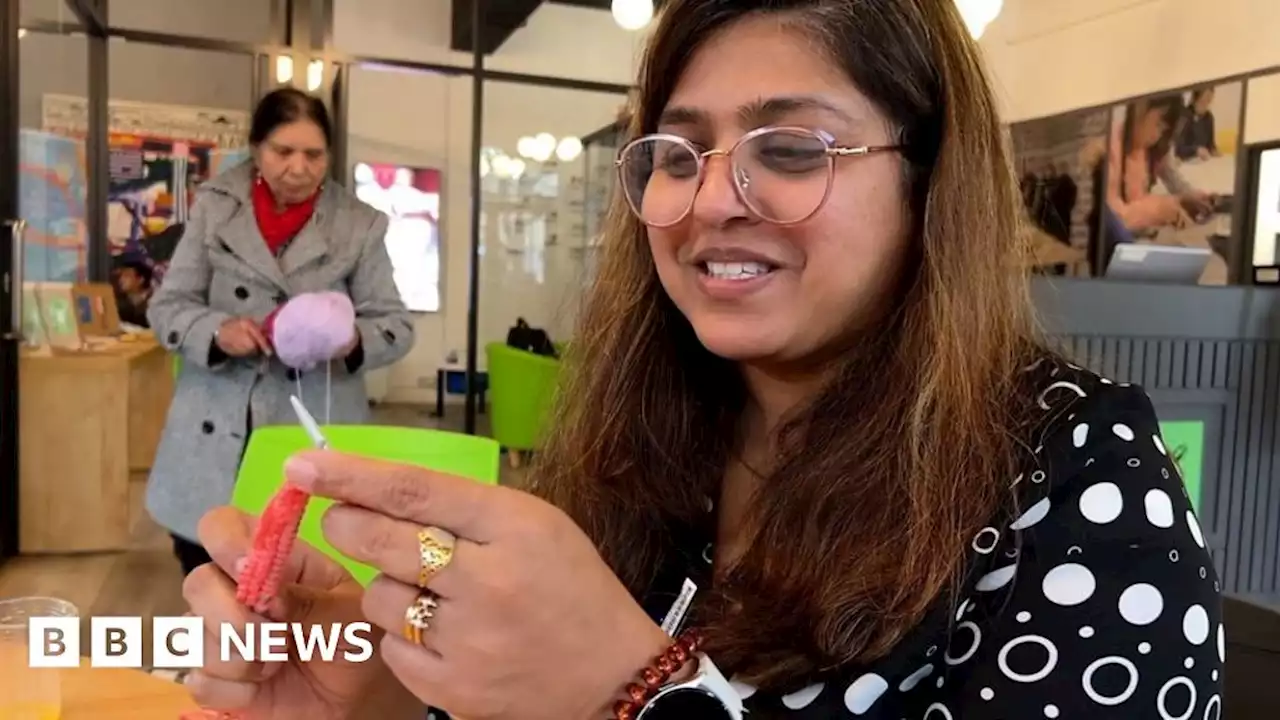 People travel from afar for BBC crochet world record attempt