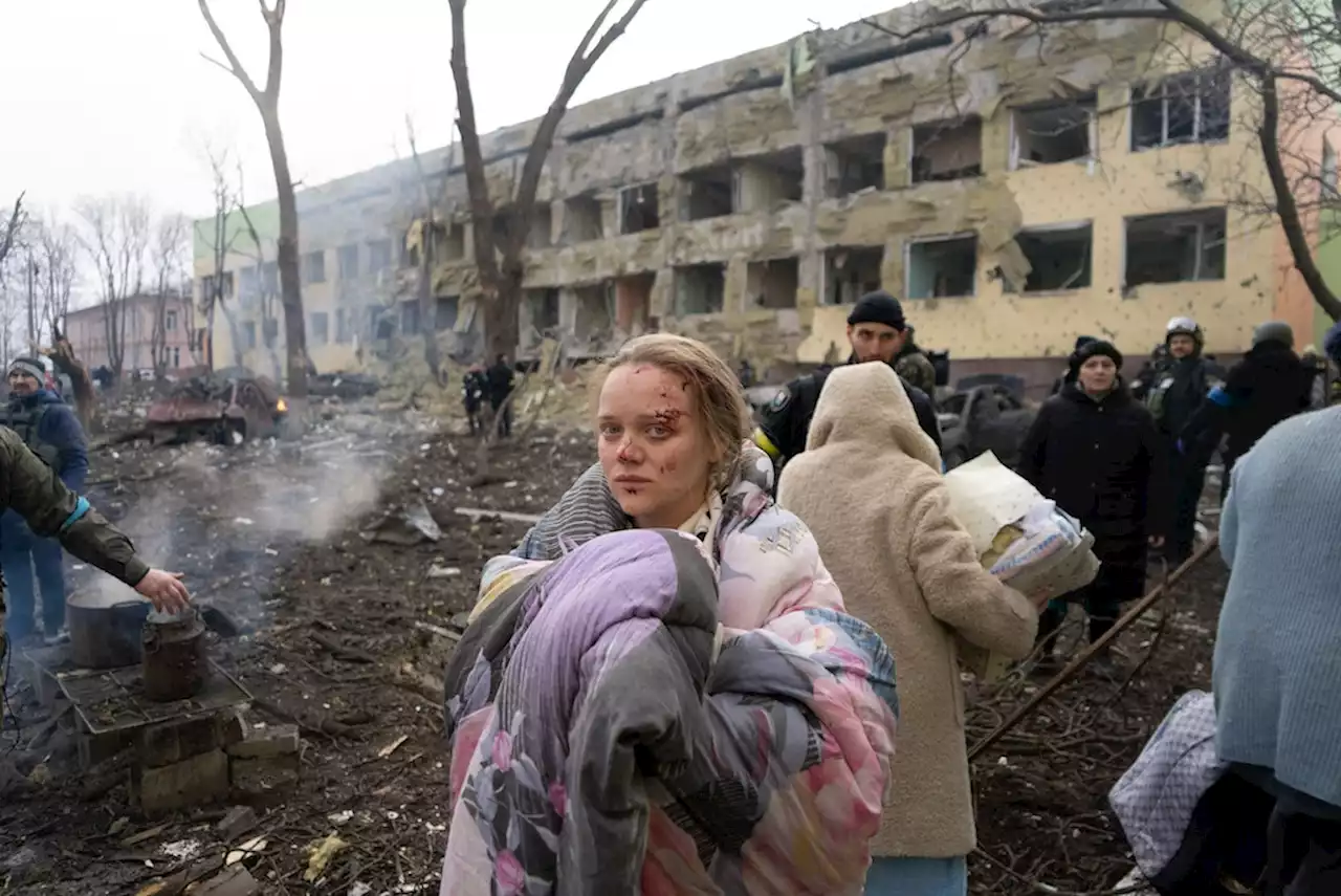 Wenn Putins Bomben auf die Ukraine fallen: Das winzige Licht im dunklen Bunker