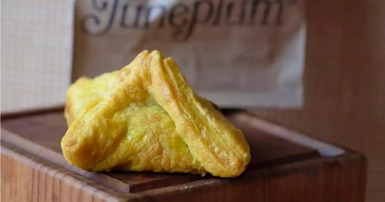 Sellout pop-up by hot Toronto restaurant returns with more Jamaican patties