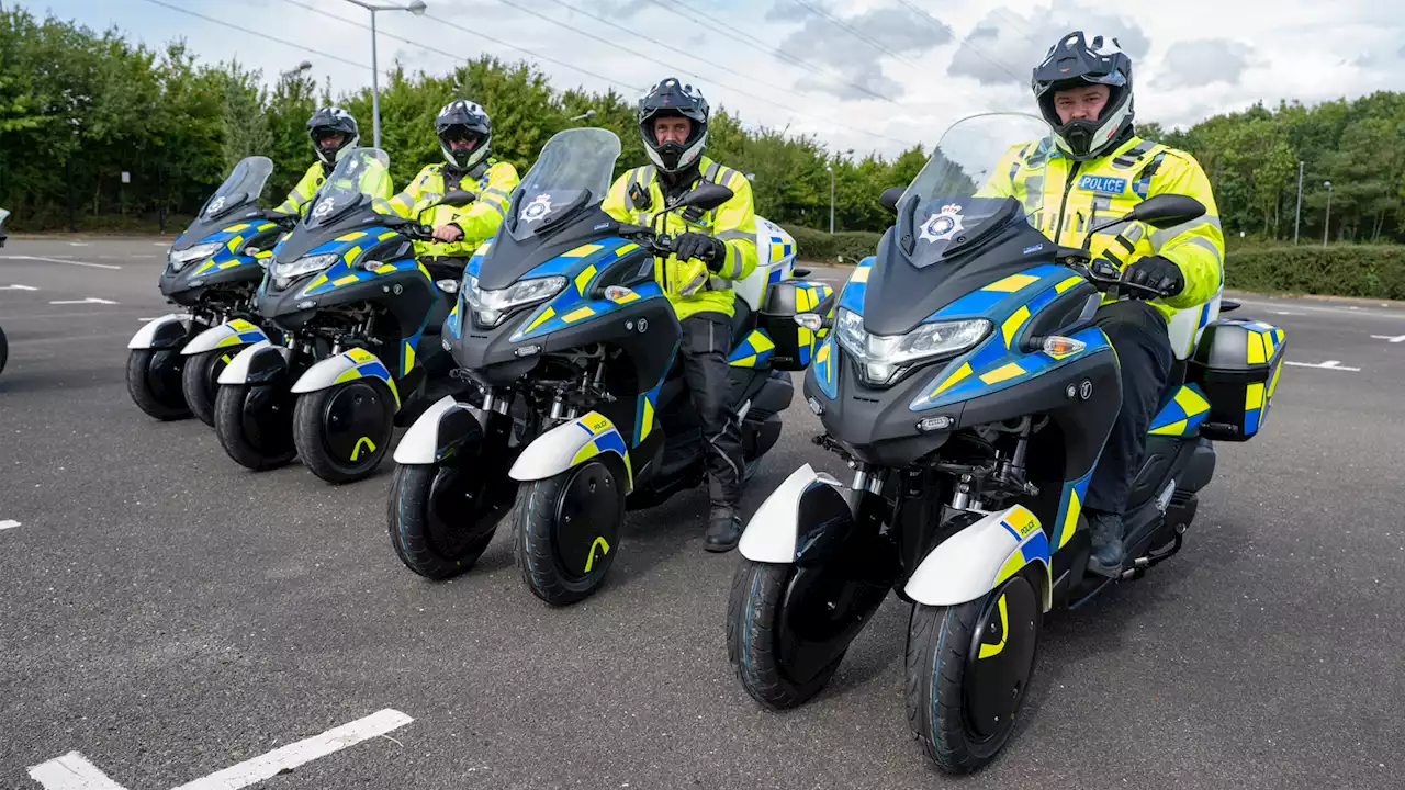 British Police Getting Three-Wheeled Electric Motorbikes | Carscoops