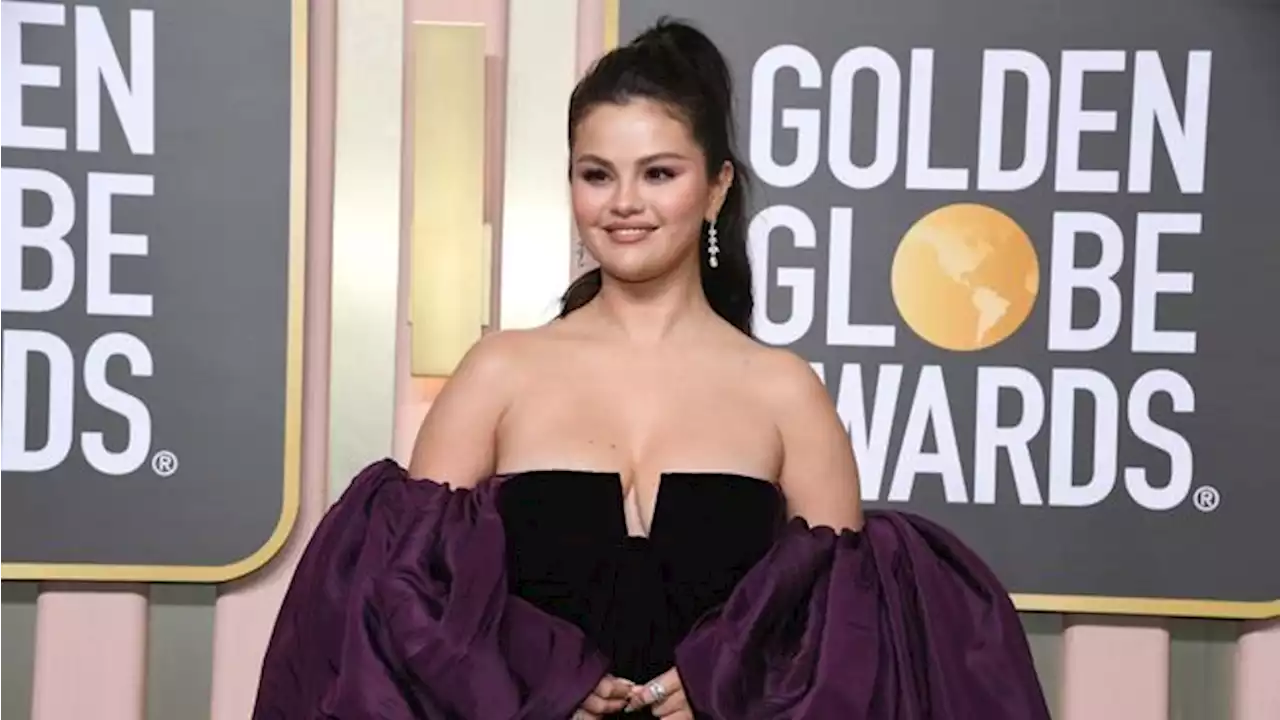 Pakai Filter Bella Hadid, Alis Selena Gomez Jadi Sorotan