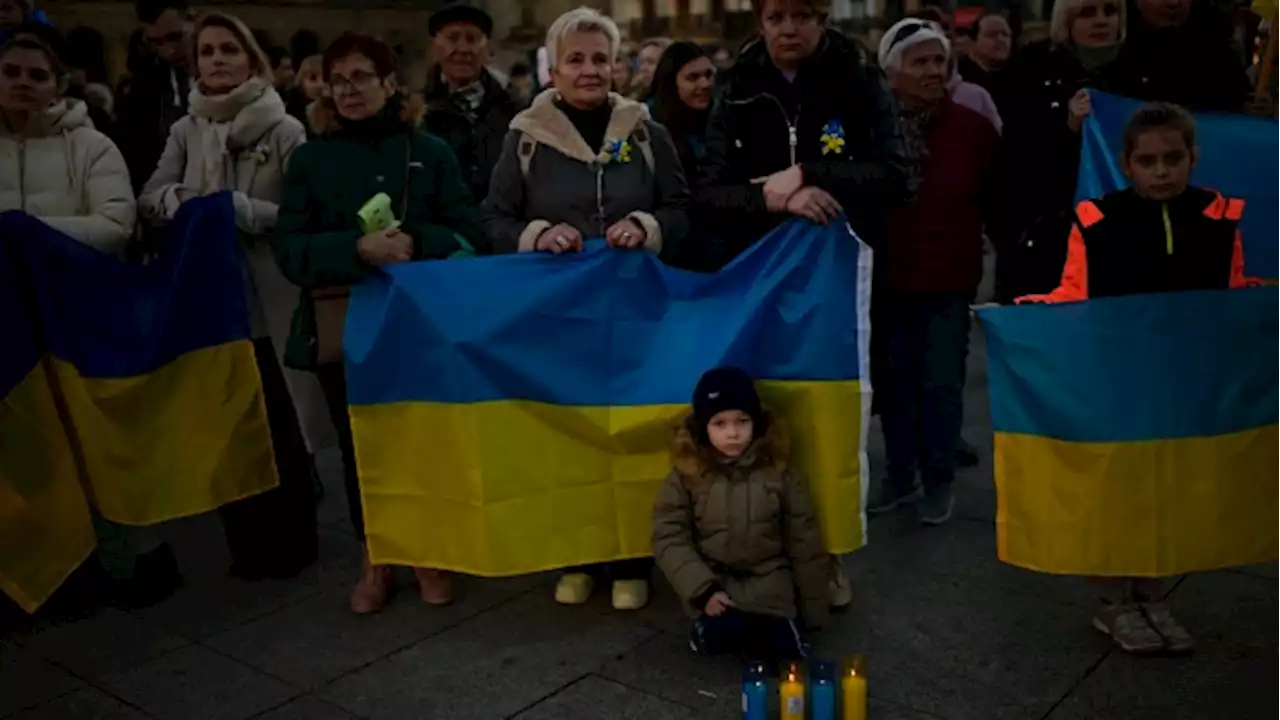 People across the world gather to mark anniversary of Russia's invasion of Ukraine