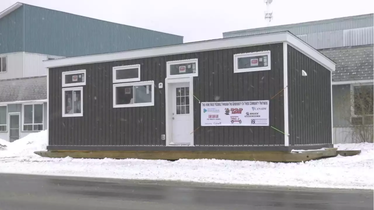 Brockville, Ont. tiny homes builds continue after permit, code issues resolved