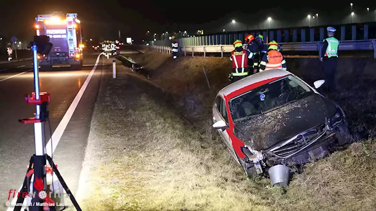 Oö: Von der B 1 abgekommen und in Edt bei Lambach im Straßengraben gelandet