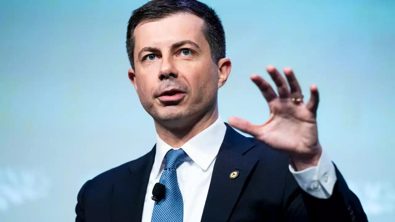 Karine Jean-Pierre defends Buttigieg by invoking Elaine Chao, mistakenly calls her head of the EPA