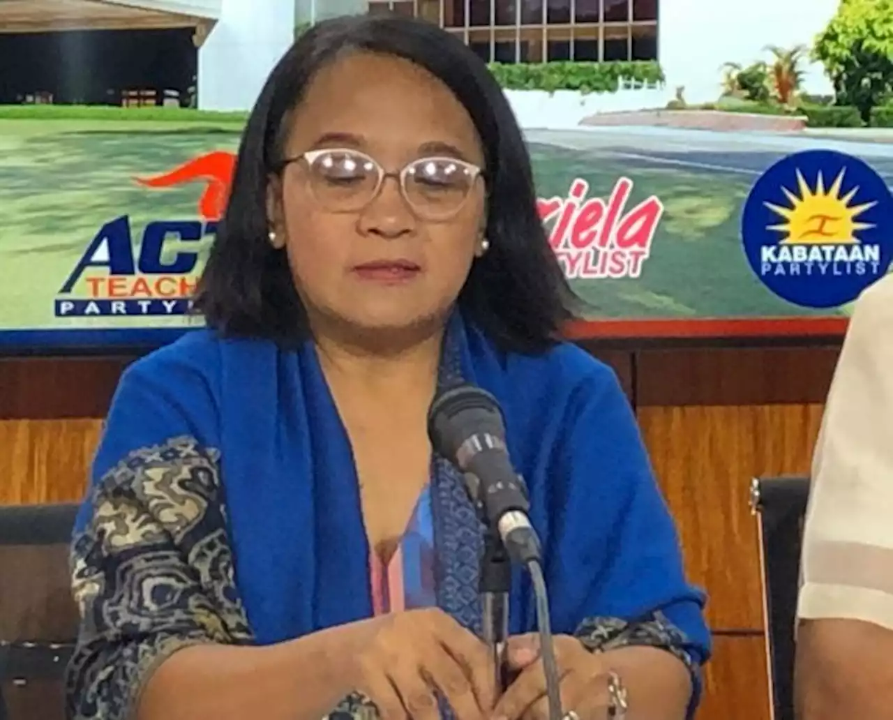 Makabayan solon slams Marcos admin for rejection of proposed salary hike