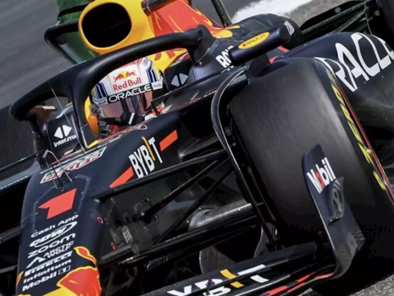 Verstappen Nikmati Start Mulus Red Bull pada Tes Pramusim di Bahrain