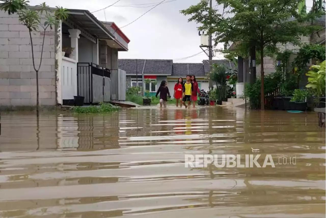 Banjir di Bekasi Rendam Ribuan Perumahan Warga |Republika Online