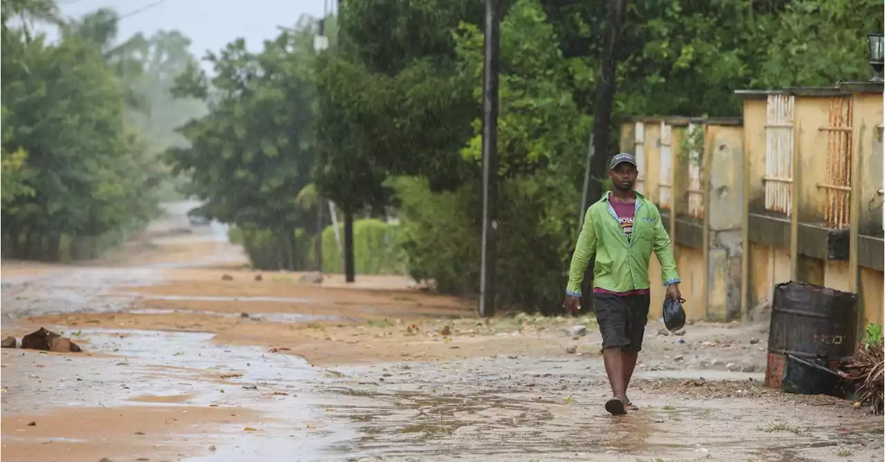 Mozambicans seek shelter as storm Freddy makes landfall