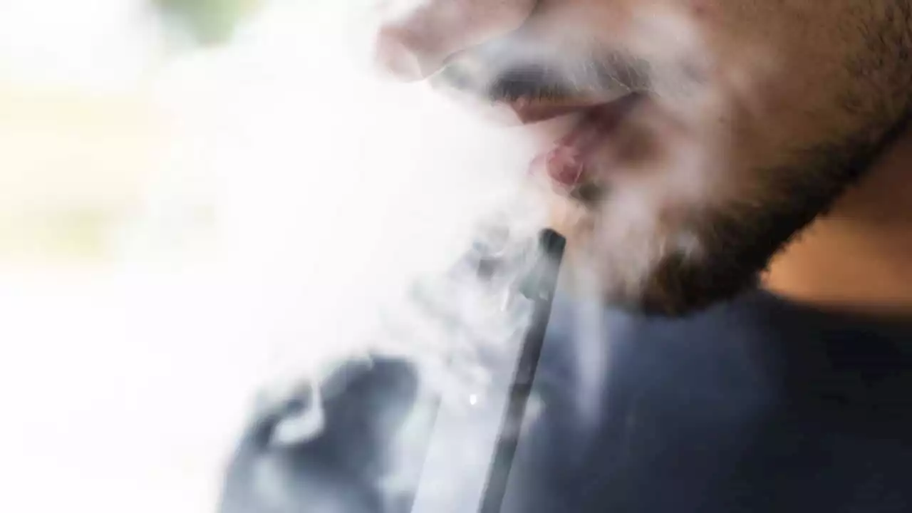 As Australia faces a vaping 'epidemic', this is the warning from experts