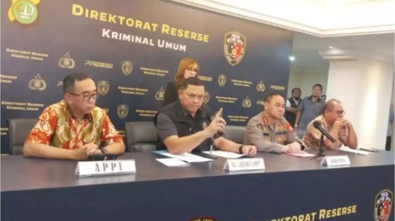 Debt Collector Erick Johnson Pemaki Polisi Masih Diburu Ternyata Residivis