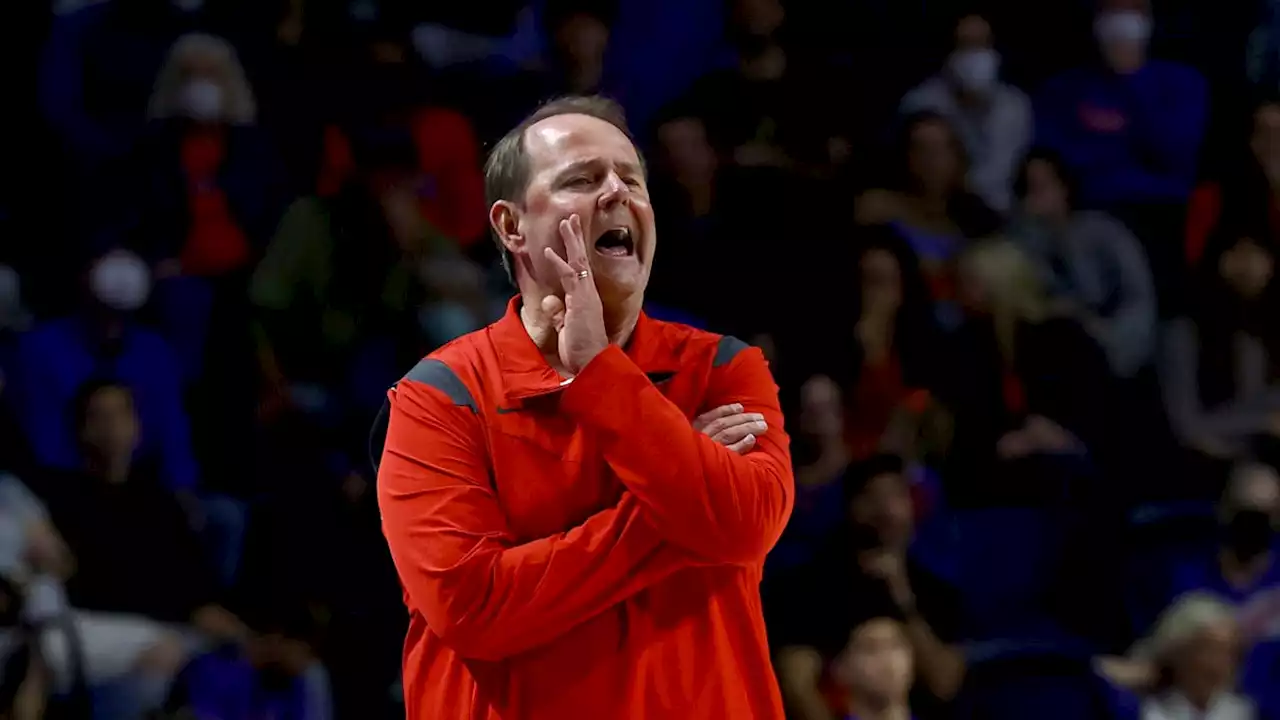 Mississippi parts ways with men's basketball coach Kermit Davis after another losing season