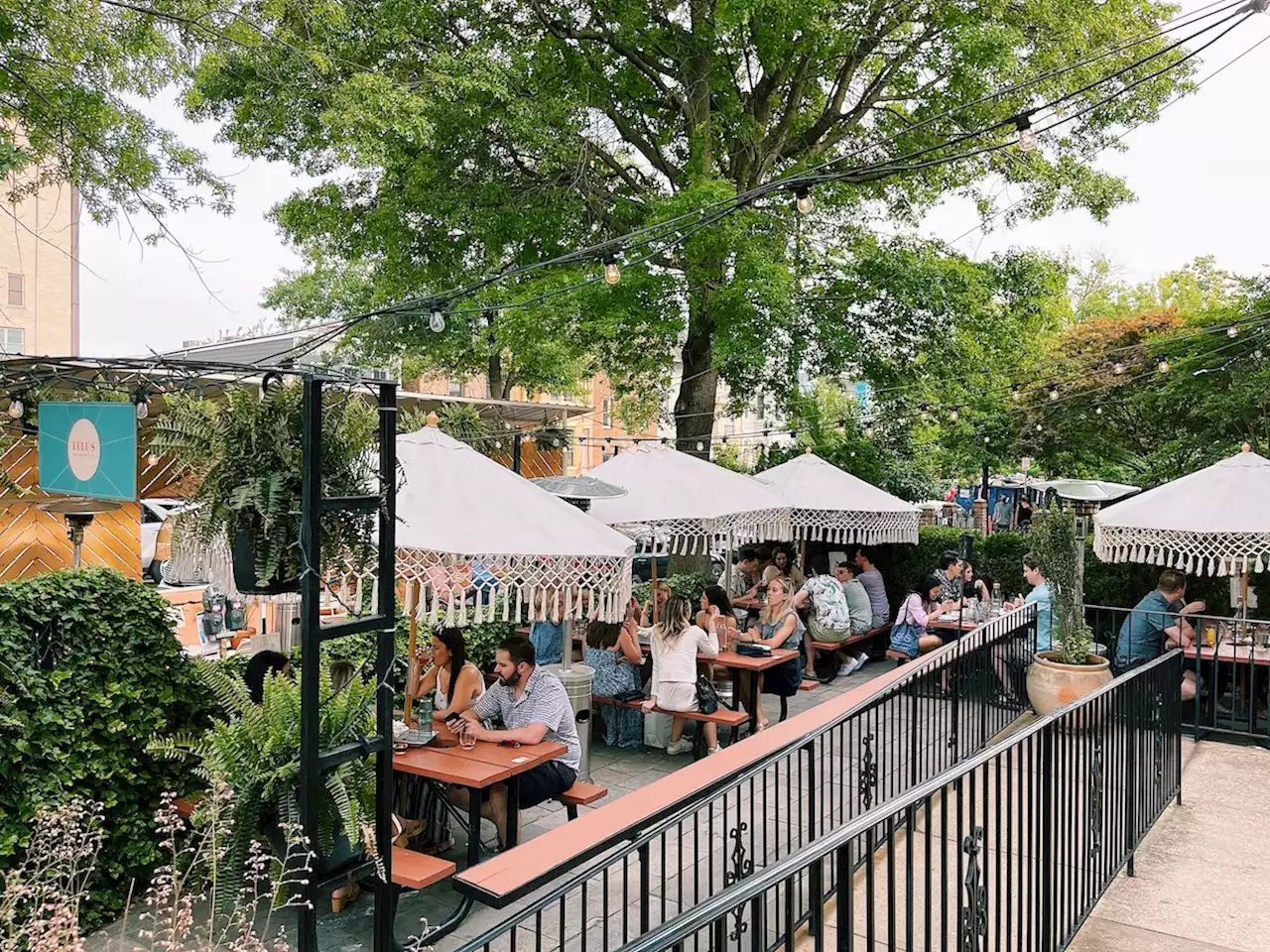 It's Perfect Outside, So Here Are 17 Great Outdoor Happy Hours