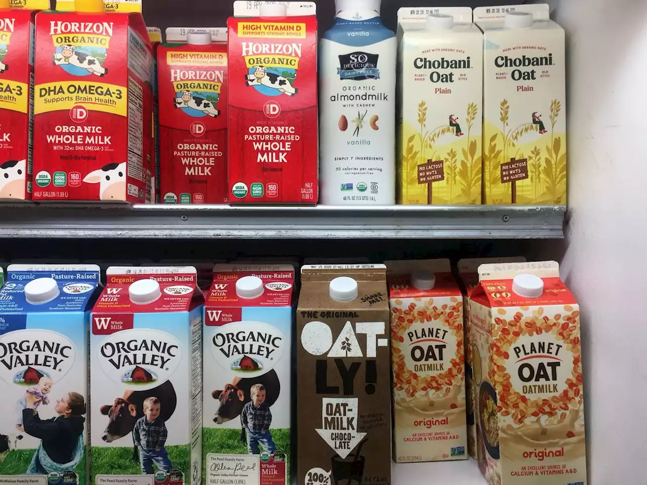 No cow needed: Oat and soy can be called milk, FDA proposes