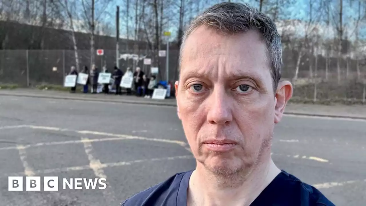 Doctor challenges abortion protest at Glasgow hospital