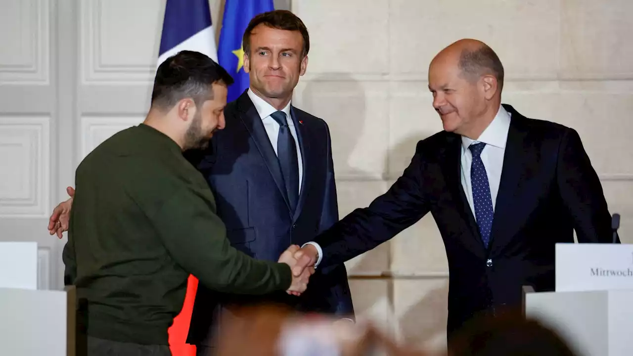 Ukraine: Macron et Scholz ont demandé à Zelensky d'envisager de faire la paix avec la Russie