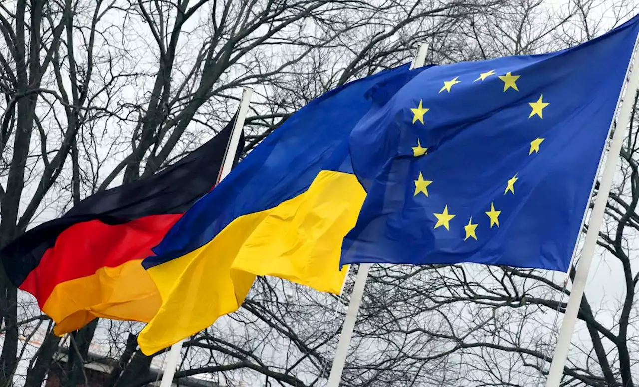 Ukraine-Ticker: EU weitet Sanktionen gegen Russland aus