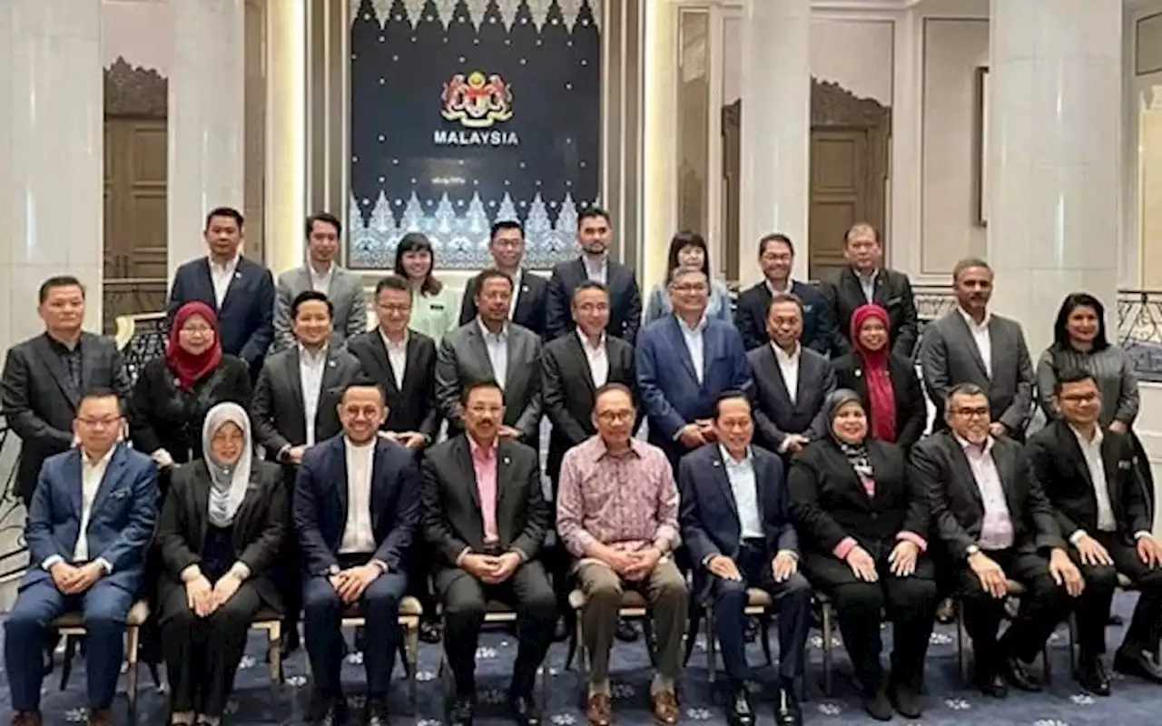 Deputy ministers get Anwar's mandate to deliver reforms quickly