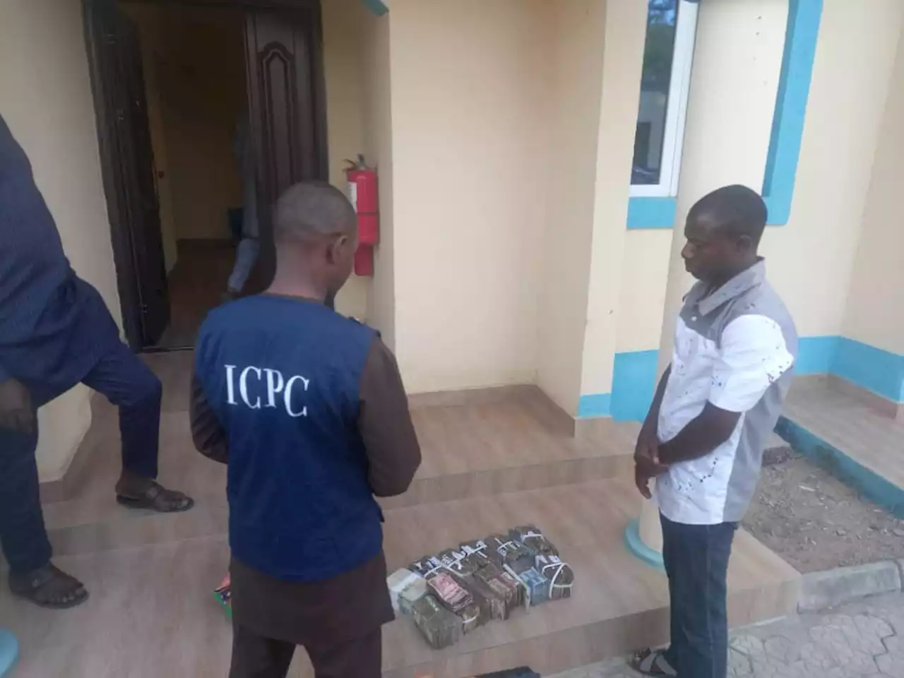 Election: ICPC intercepts N2m being ferried to politician