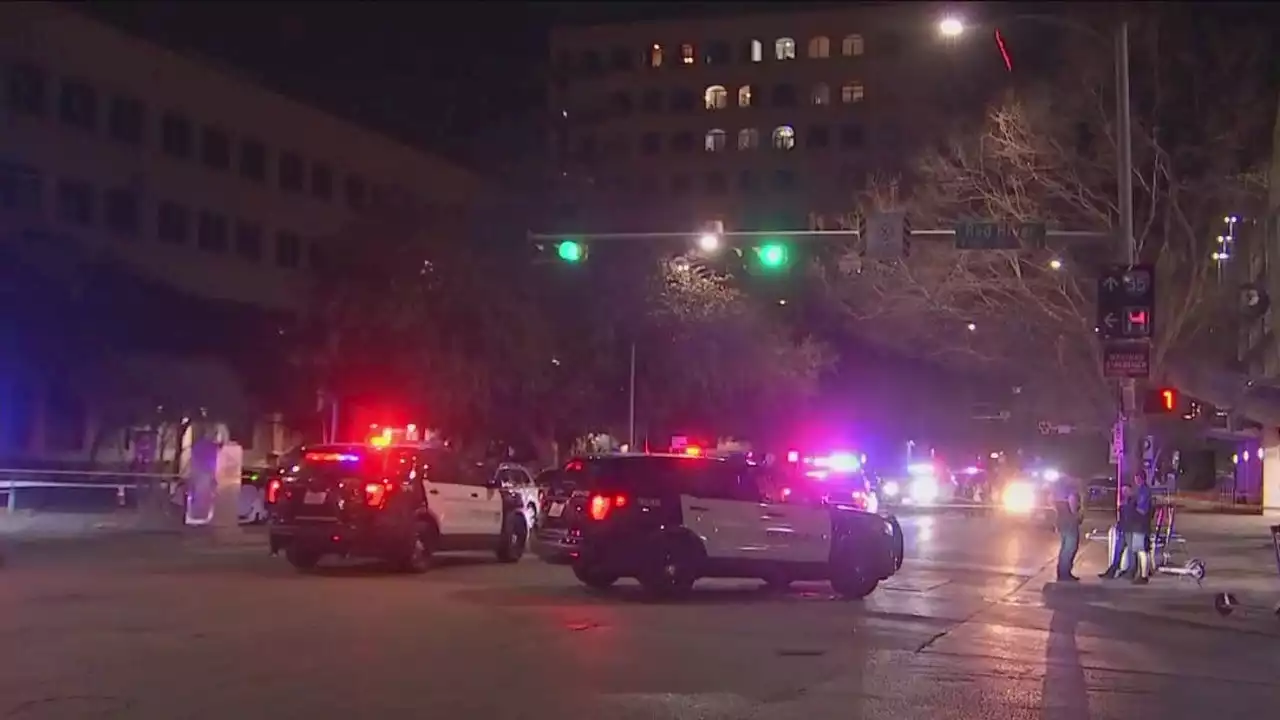 APD officers point guns at Good Samaritan trying to help Downtown Austin shooting victim