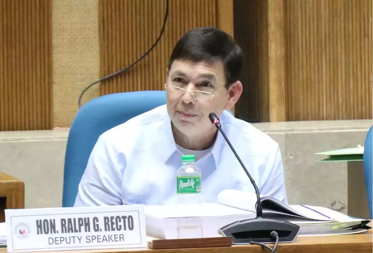 'Hindi puro taxi': Recto wants more buses deployed to NAIA for arriving passengers