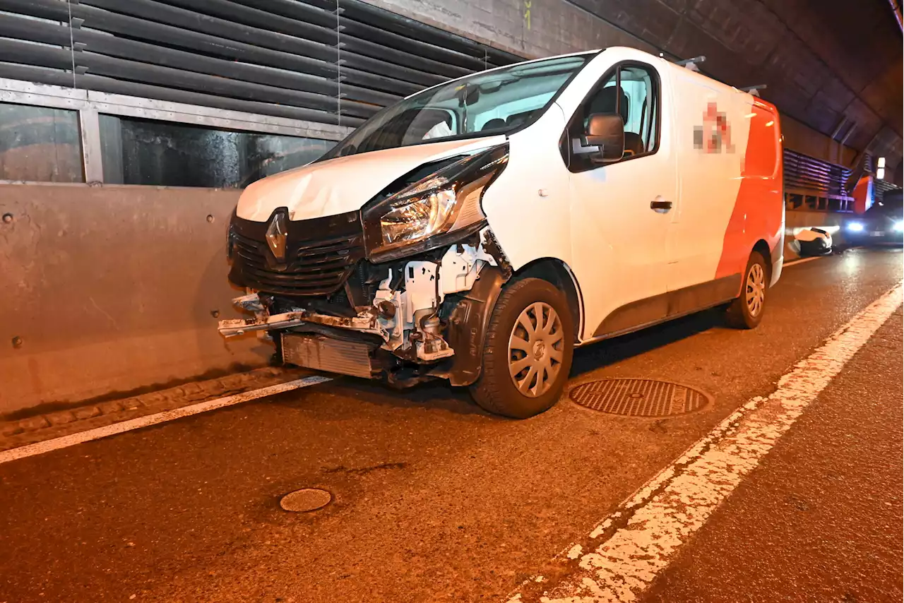 Stadt St.Gallen SG / A1: Auffahrkollision mit drei Autos