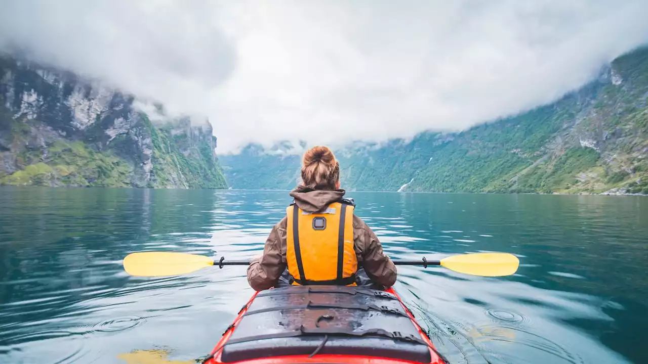 Günstig nach Nord- und Osteuropa reisen: Tanzpartys in Transsilvanien und Wildcampen in Norwegen