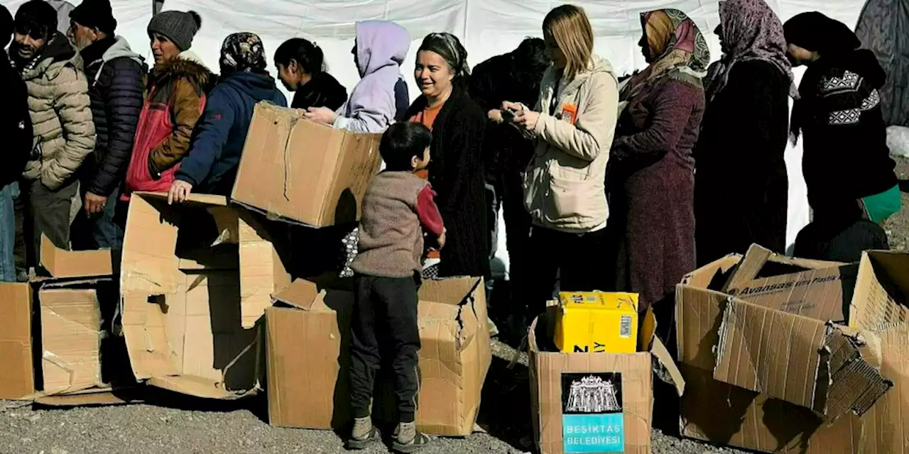 Erdbeben in Türkei und Syrien: Alleingelassen