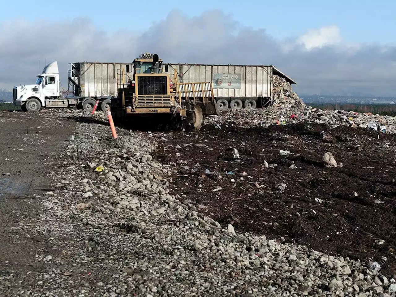 Metro will spend $150 million to send thousands of tonnes of trash to U.S., B.C. Interior