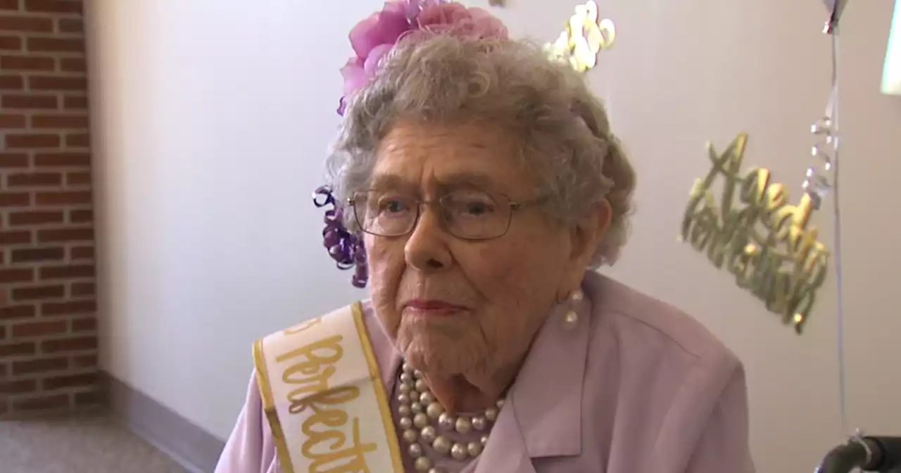 Indiana woman celebrates 104th birthday