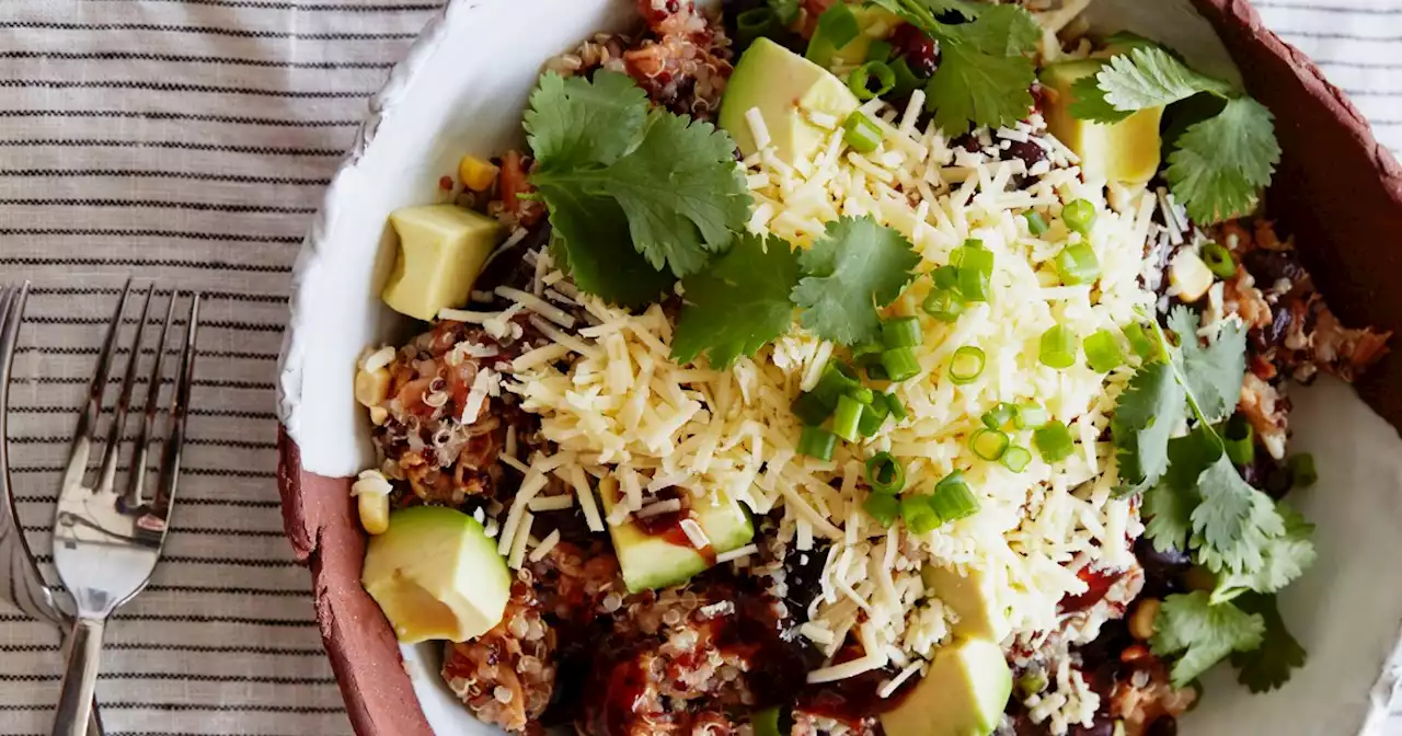 Barbecue chicken salad, one-pot chili and more healthy meal ideas for the week ahead