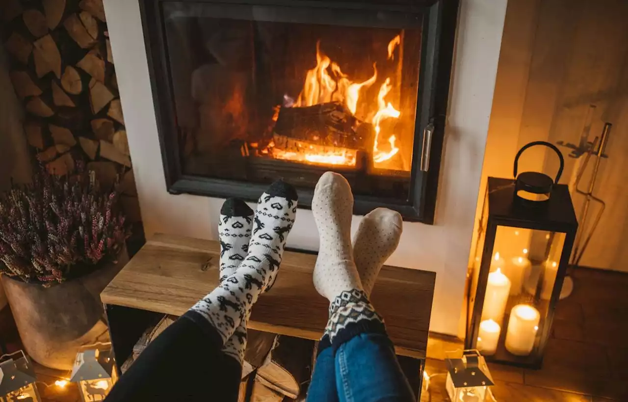 Comment bien allumer son poêle ou sa cheminée pour moins polluer