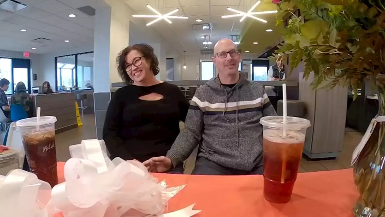 Wisconsin couple celebrates 27th anniversary of meeting during McDonald's meal