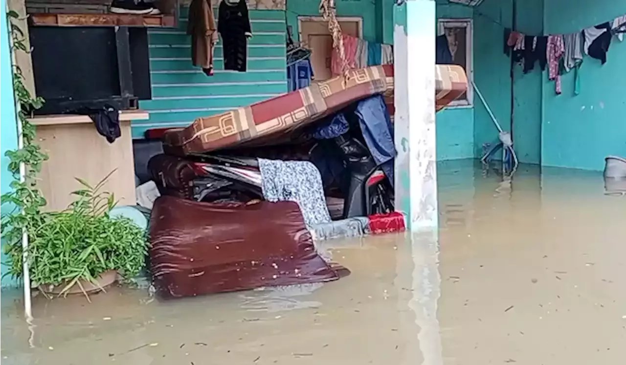 Empat Hari Banjir Belum Surut, Warga Villa Kencana Cikarang: Ini Terparah!