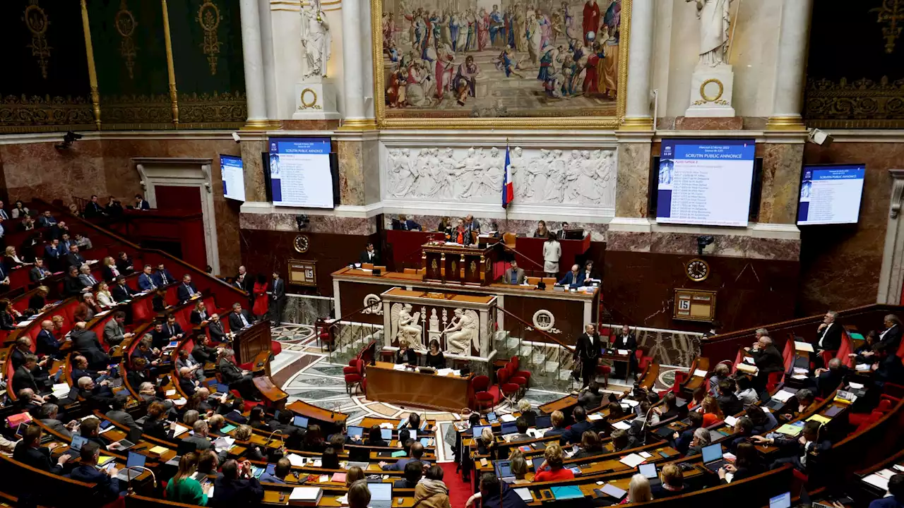 Réforme des institutions: une 'bonne idée' pour les Français mais 'ça n'est pas le moment'