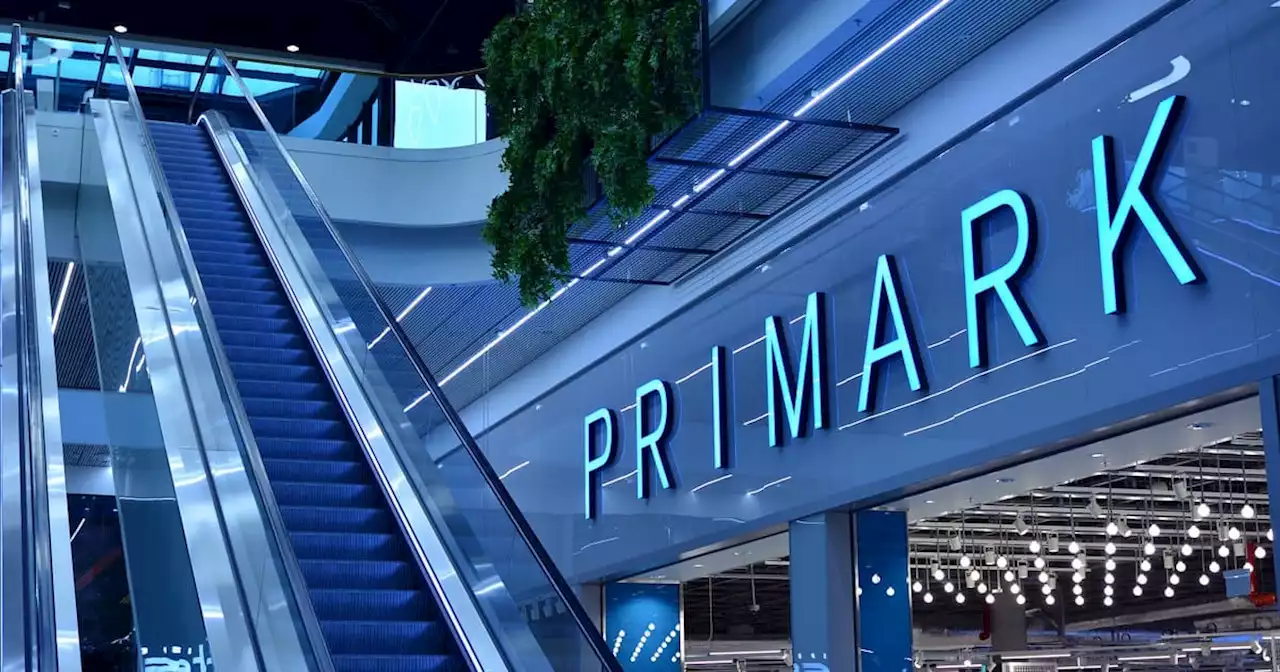 Primark : plus de 500 messages choc retrouvés dans les poches des vêtements, mais pourquoi ?