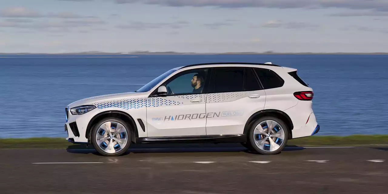 2023 BMW iX5 Hydrogen Is a Key Niche Player