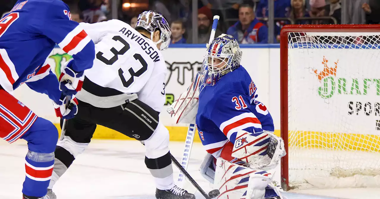 Mika Zibanejad, Artemi Panarin score in third period as Rangers crown Kings