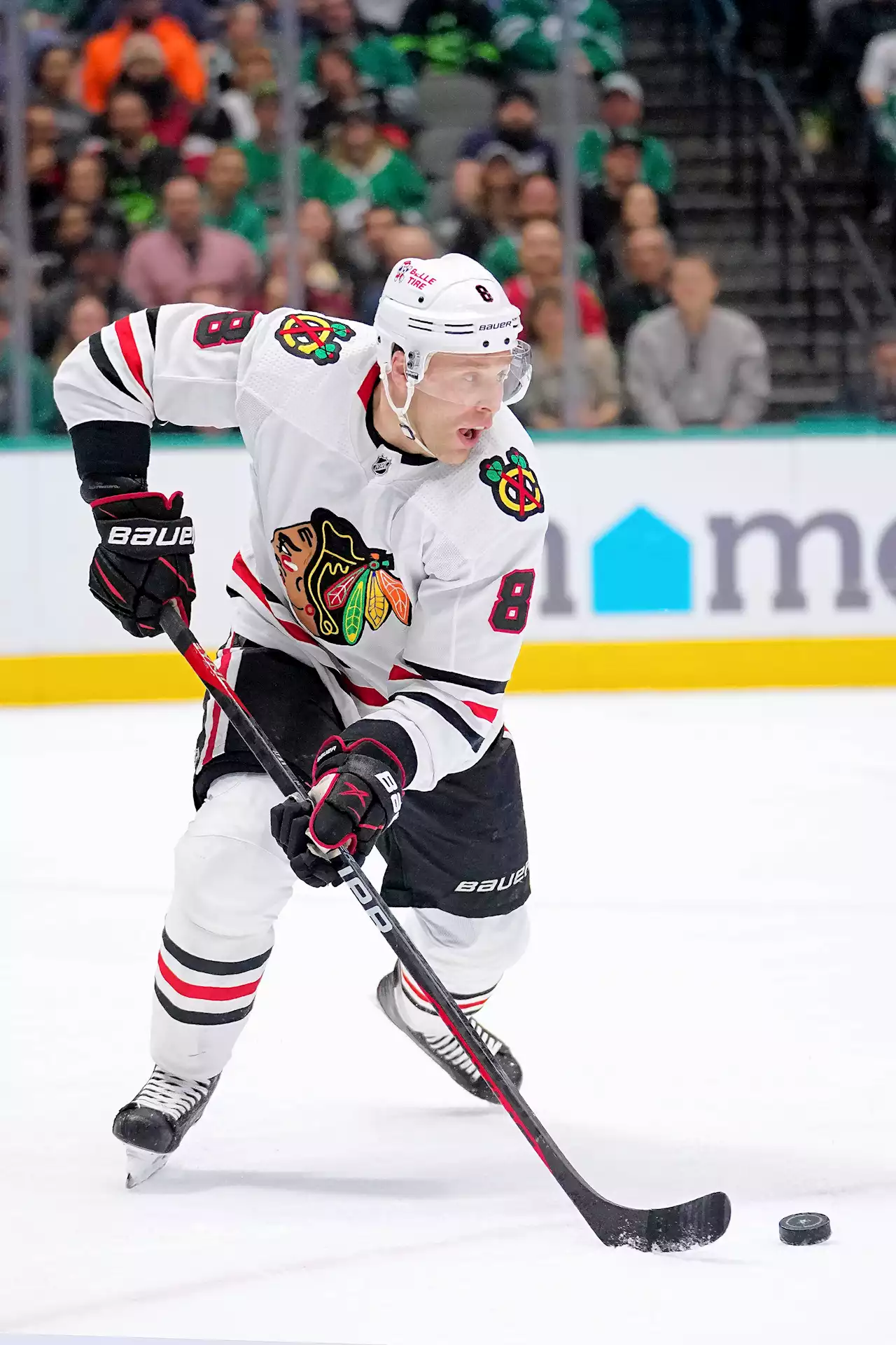 Blackhawks deal Jack Johnson to Avalanche