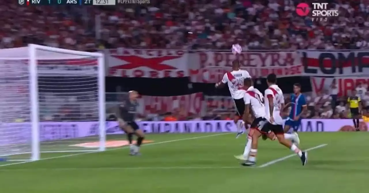 Video: Rondón se perdió su primer gol con River