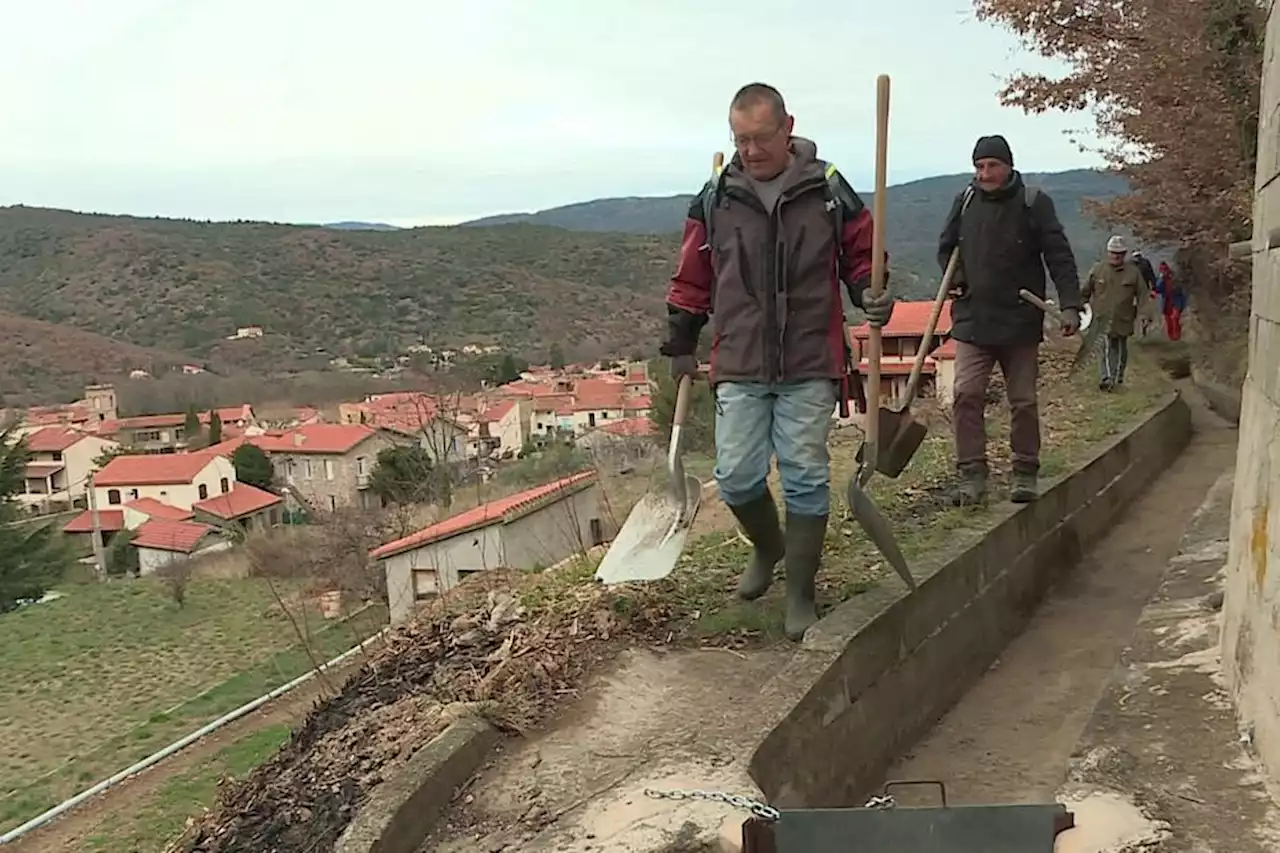 VIDEO. Pyrénées : nettoyage traditionnel des canaux d'irrigation de montagne avant l'arrivée du printemps