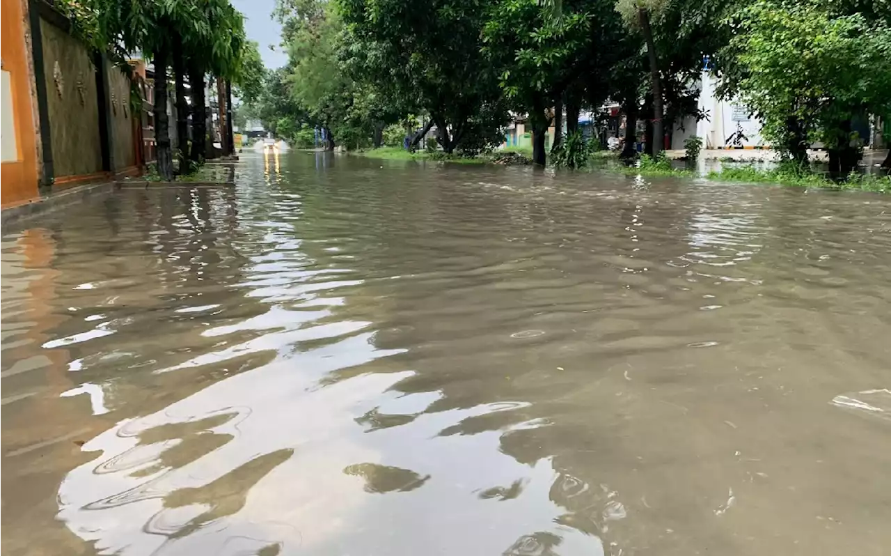 Kota Bekasi Terselimuti Banjir, 9 Kecamatan Terendam