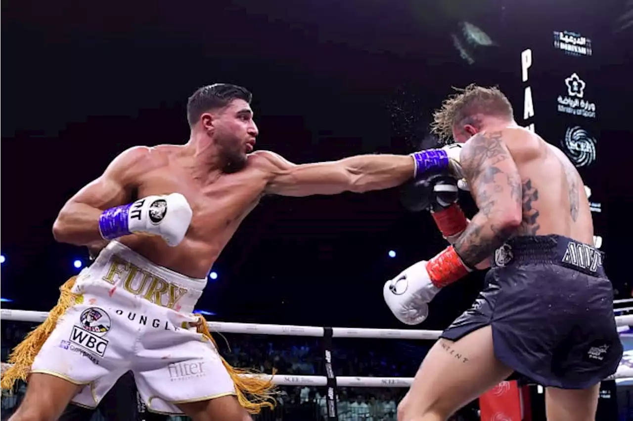 Jake Paul takes first ring defeat by split decision to Fury