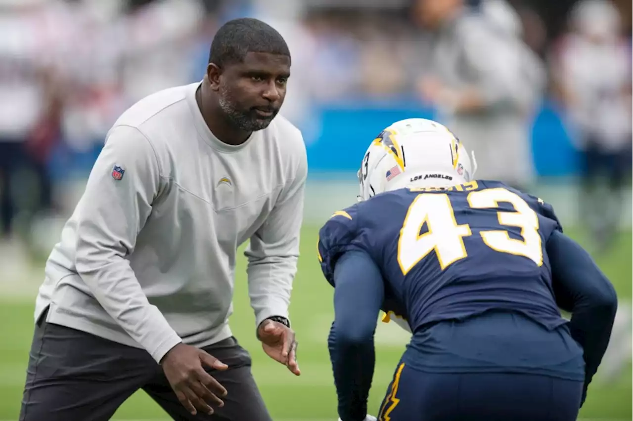 Chargers make it official: Derrick Ansley hired as defensive coordinator