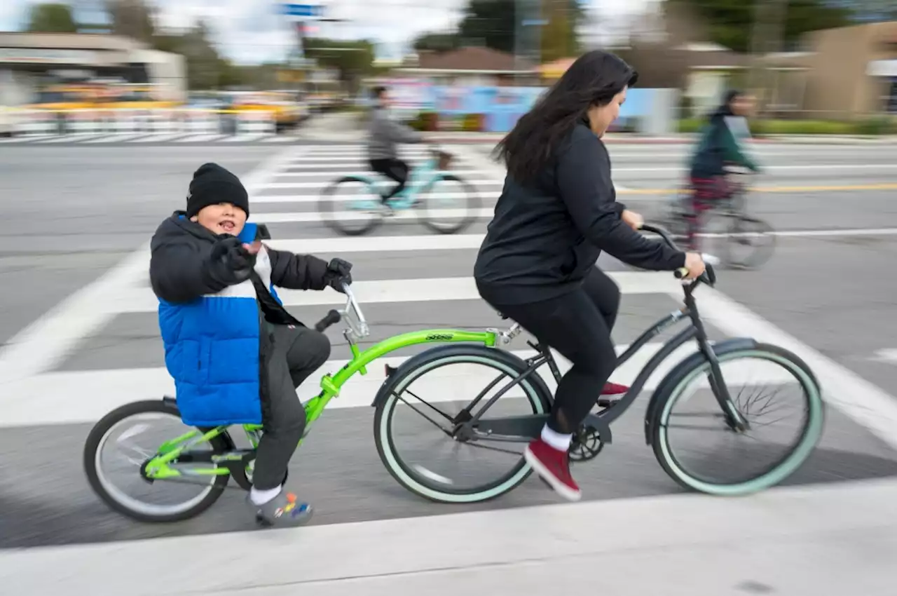 CicLAvia closed Sherman Way for car-free, carefree fun in Canoga Park to Reseda