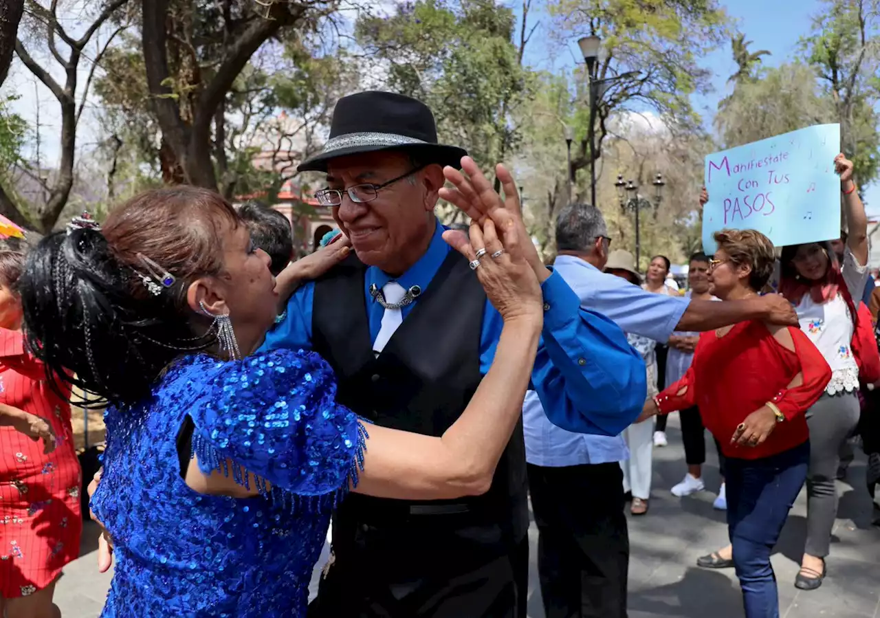 La Jornada: Vuelve el baile a Santa María la Ribera; exigen alto a la represión