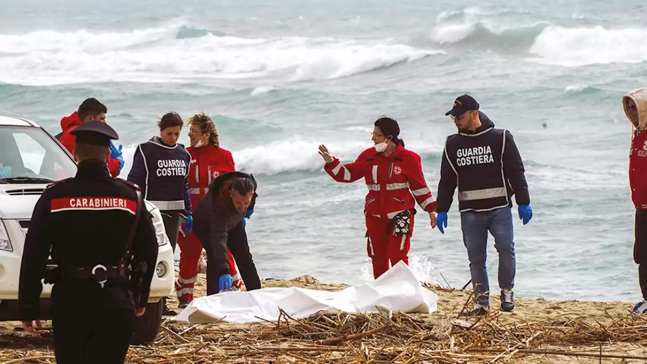 Tragedia migrante: Mueren 59 a 100 metros de llegar a la costa